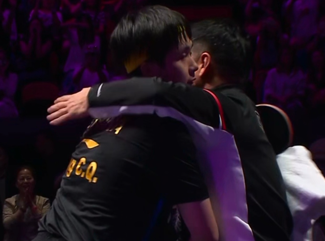 ue, 是那个乒乓 ue, 是那个乒乓