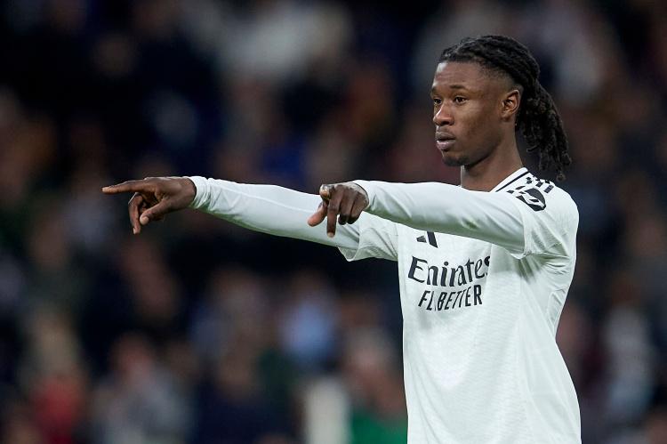 出场, 赛季初因左