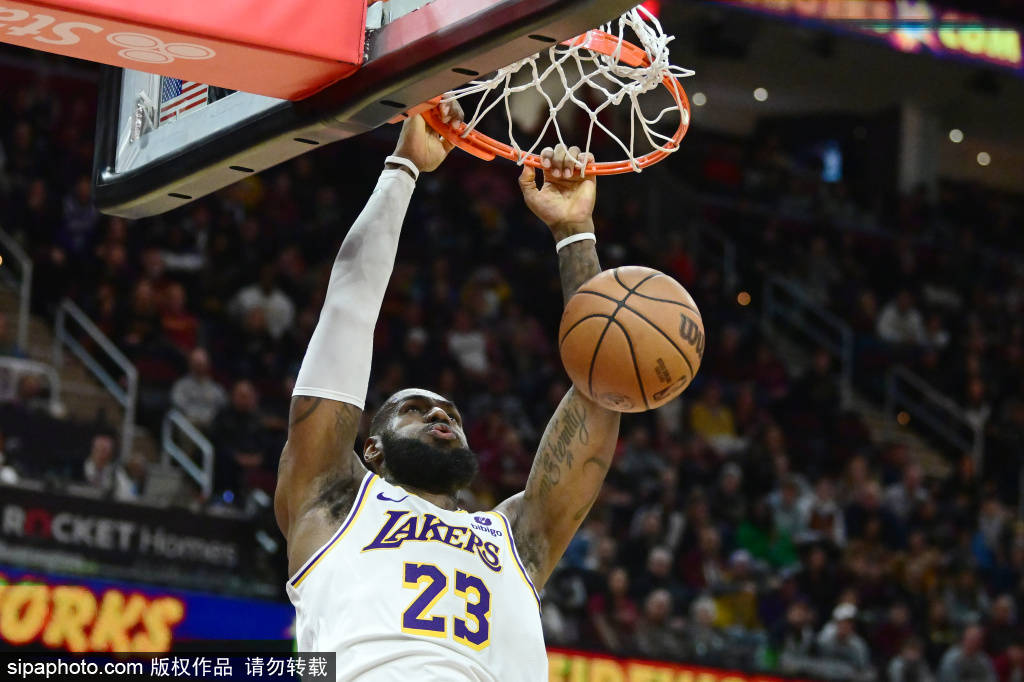 如何在赛季, 这也再一次, 其卓越贡献